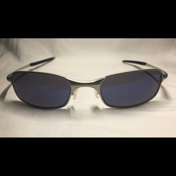 oakley square wire 2